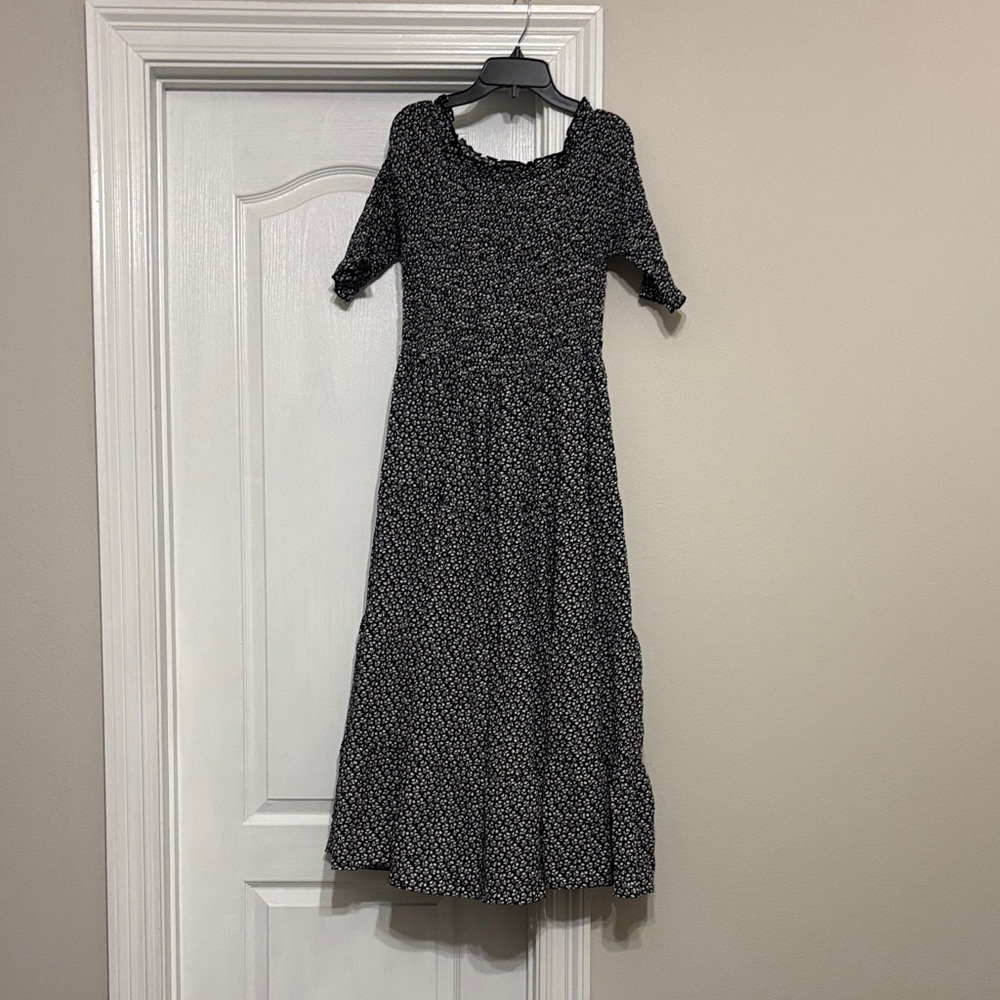 Elegant Black Floral Dress size medium